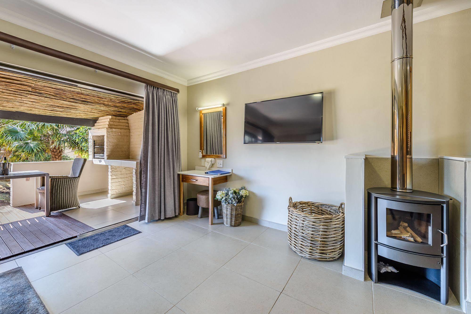 Kiara Lodge Clarens Exteriör bild